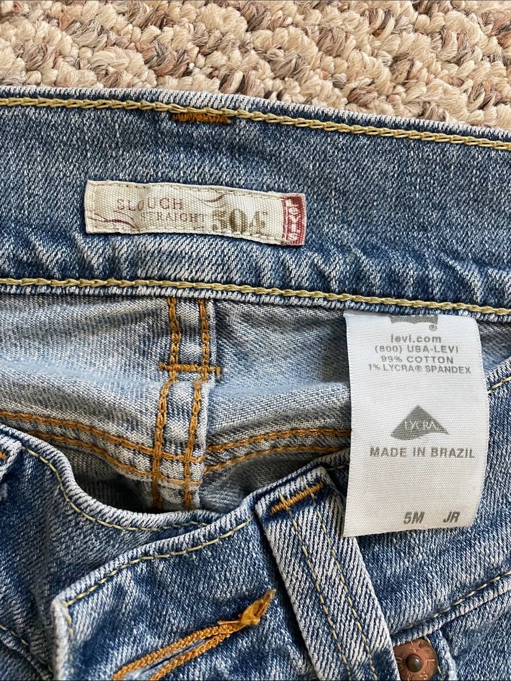 Levi's 504 Slouch Straight Leg Jeans in Light Blue Wash Size 5